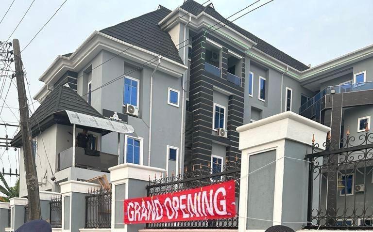 West Wing Hotel Lagos Ngoại thất bức ảnh
